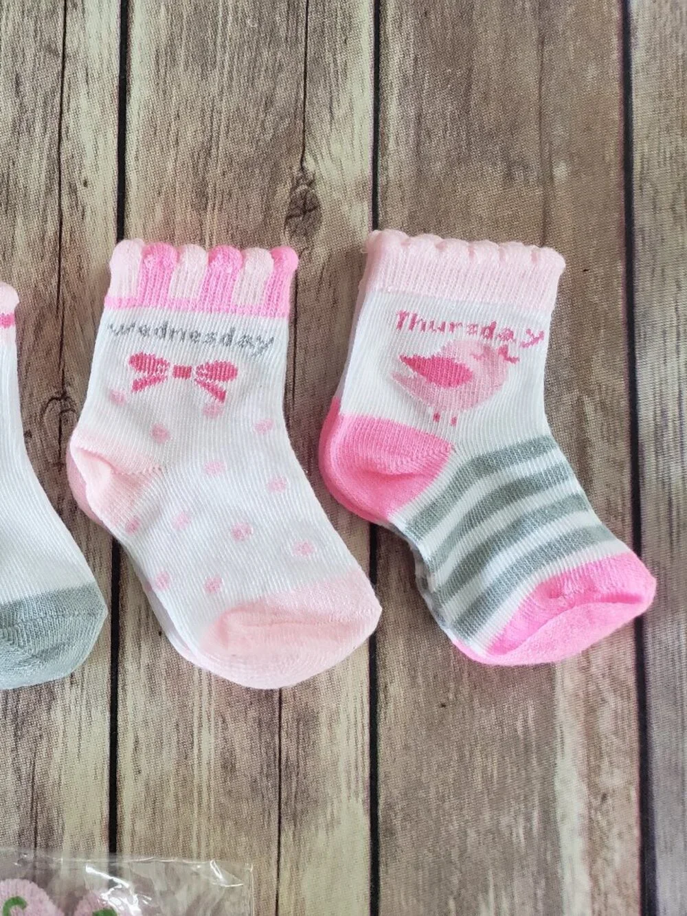 Baby Girl Days of The Week Socks And Letter Gloves